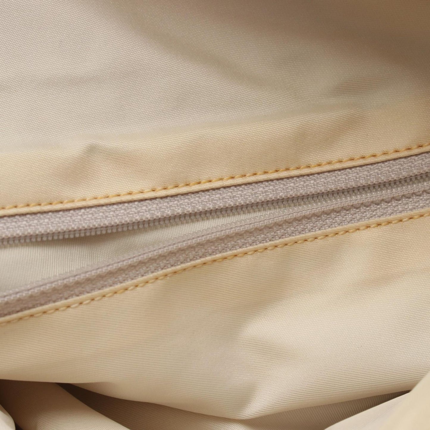 Chanel Tote New Travel Line GM Beige Leather GM — view 6