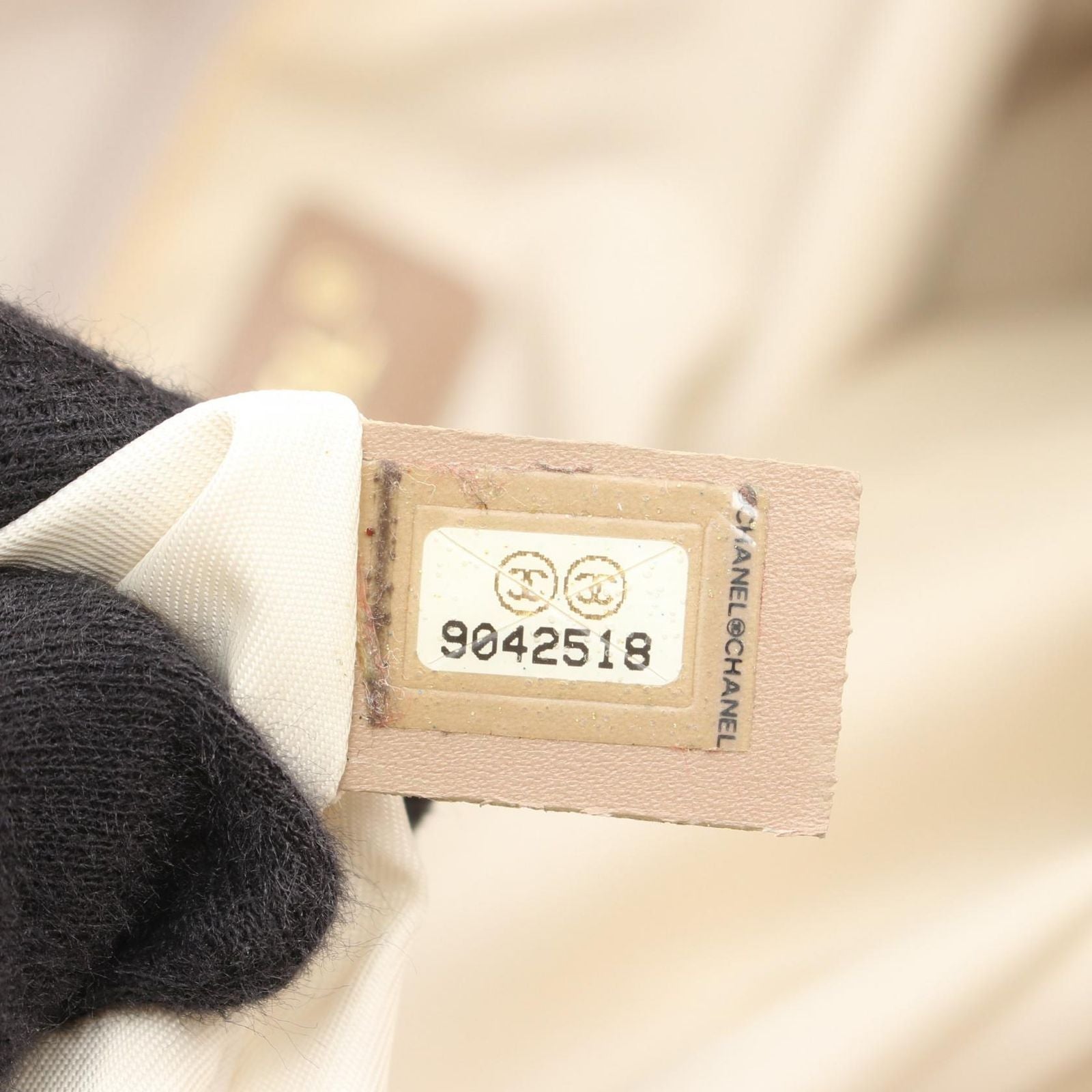 Chanel Tote New Travel Line GM Beige Leather GM — view 5