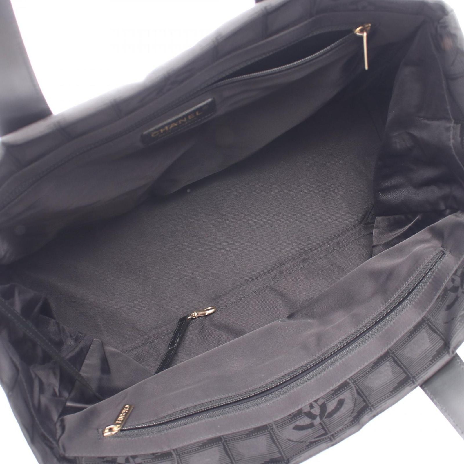 Chanel Tote New Travel Line Black Leather — view 3