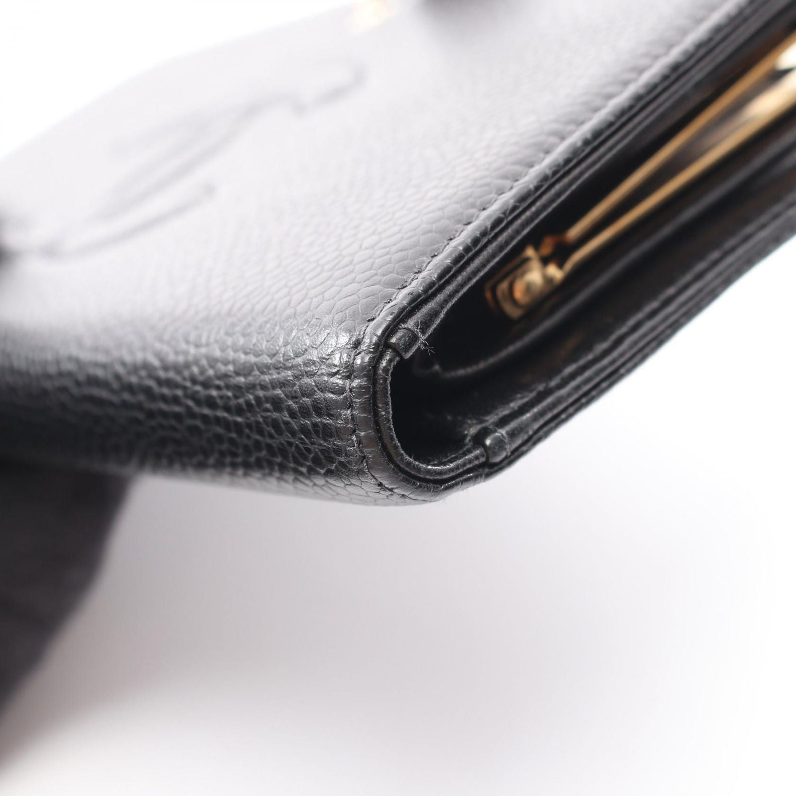 Chanel Bifold Wallet CC Logo Kiss Lock Black Caviar Leather — view 9