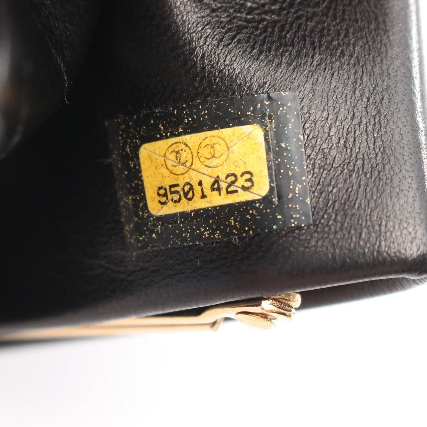 Chanel Bifold Wallet CC Logo Kiss Lock Black Caviar Leather — view 6
