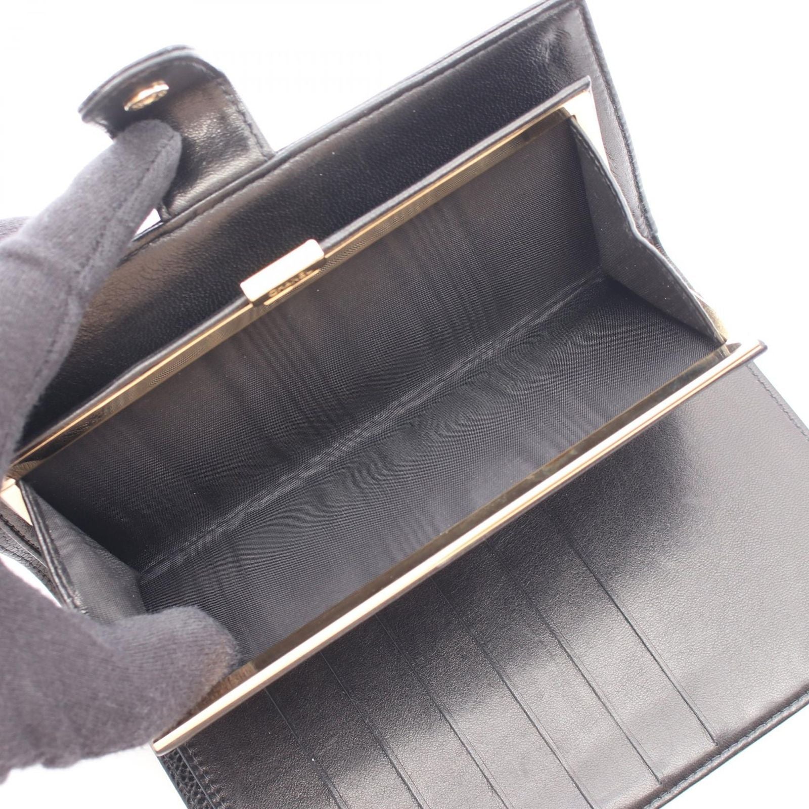 Chanel Bifold Wallet CC Logo Kiss Lock Black Caviar Leather — view 4