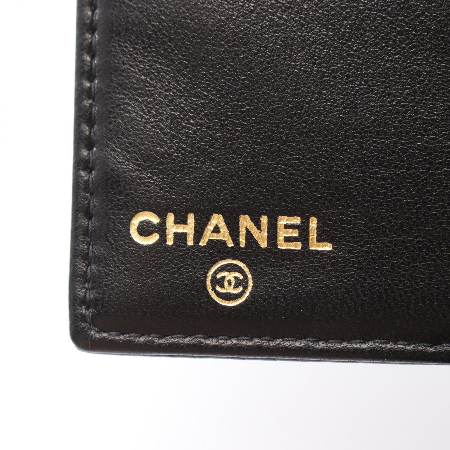 Chanel Bifold Wallet CC Logo Kiss Lock Black Caviar Leather — view 5