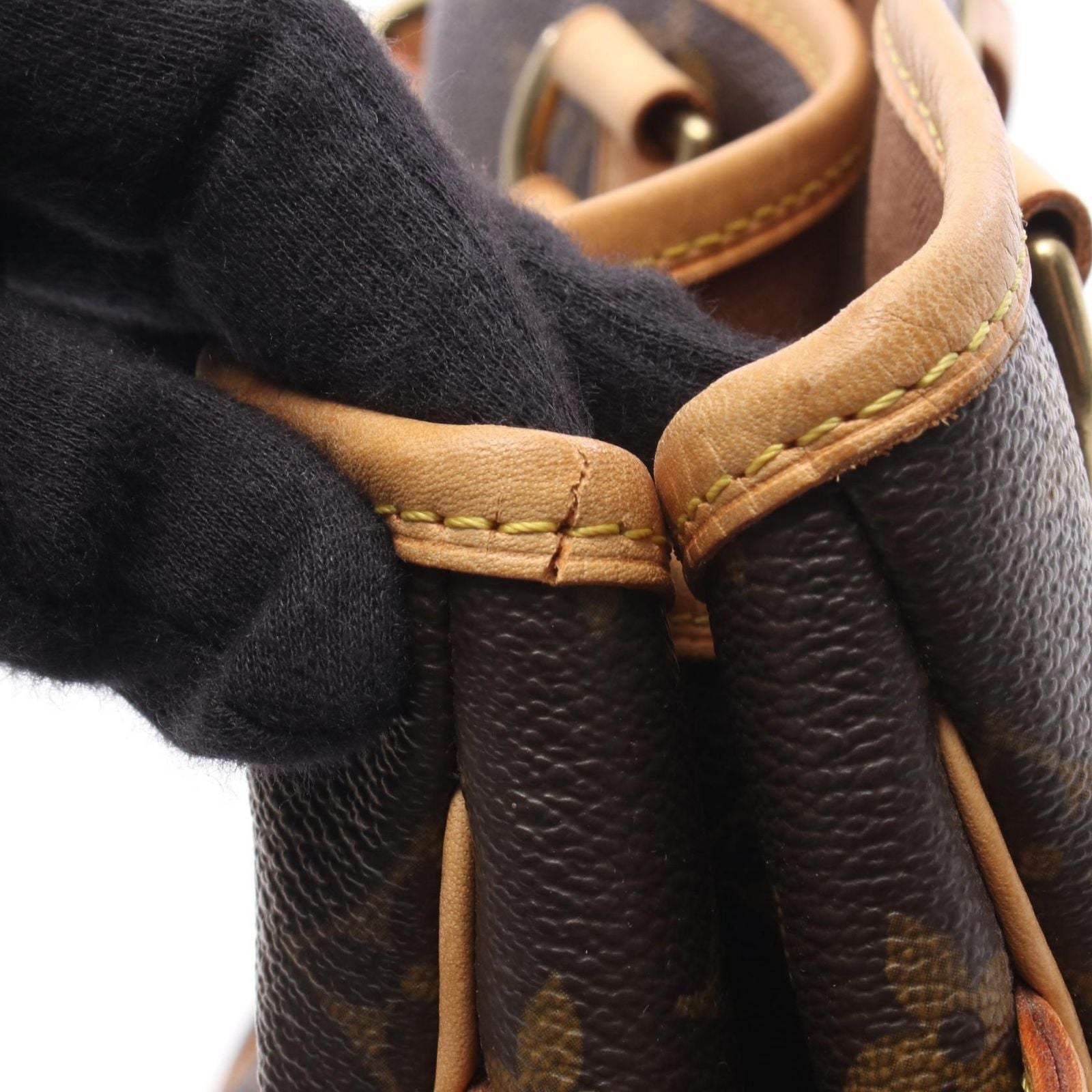 Louis Vuitton Handbag Batignolles Canvas Leather — view 9