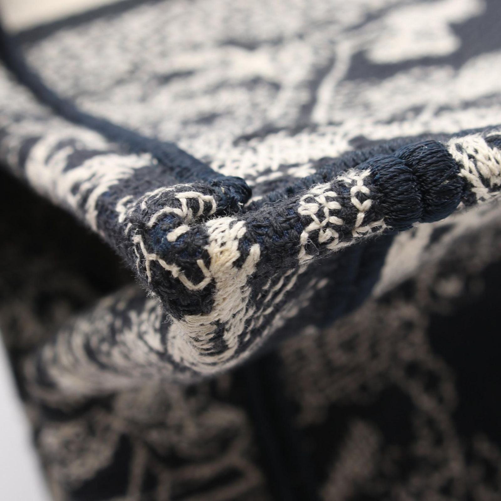 Dior Tote Book Navy Canvas — view 6