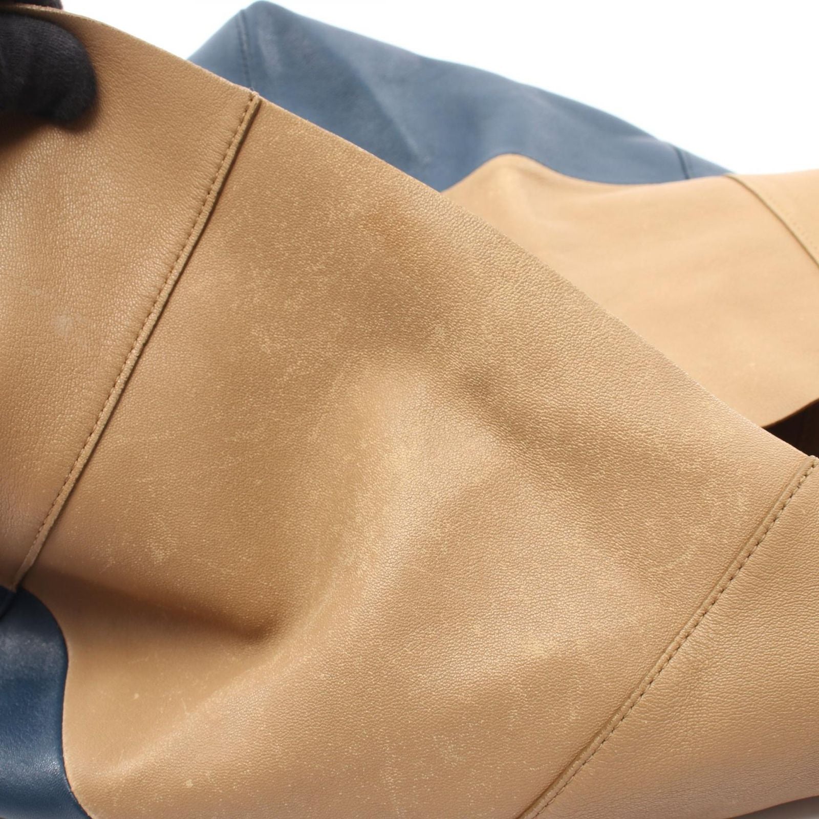 Celine Tote Horizontal Cabas Bicolor Beige Navy Leather — view 5