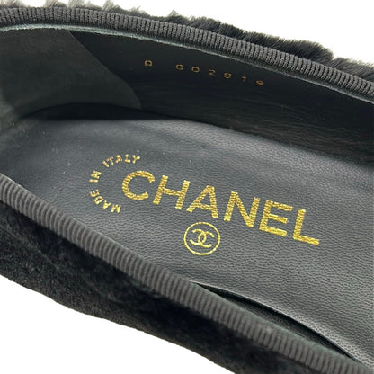 Chanel Flat Shoes 35 C Black Mink Ribbon CC Logo Leather — view 9