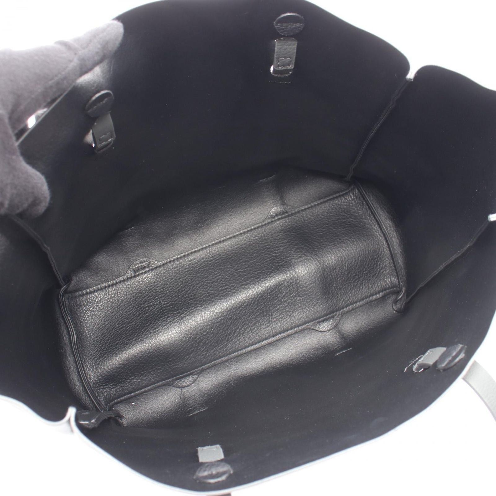 Balenciaga Tote Everyday S Gray Leather — view 3