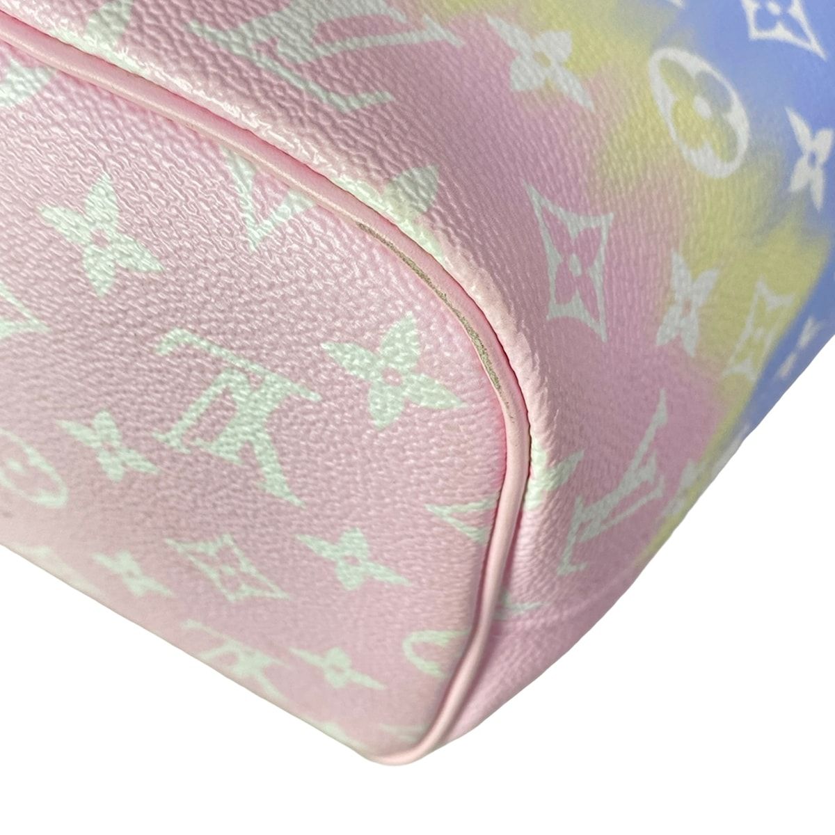 Louis Vuitton Tote LV Escal Neverfull Pastel — view 9