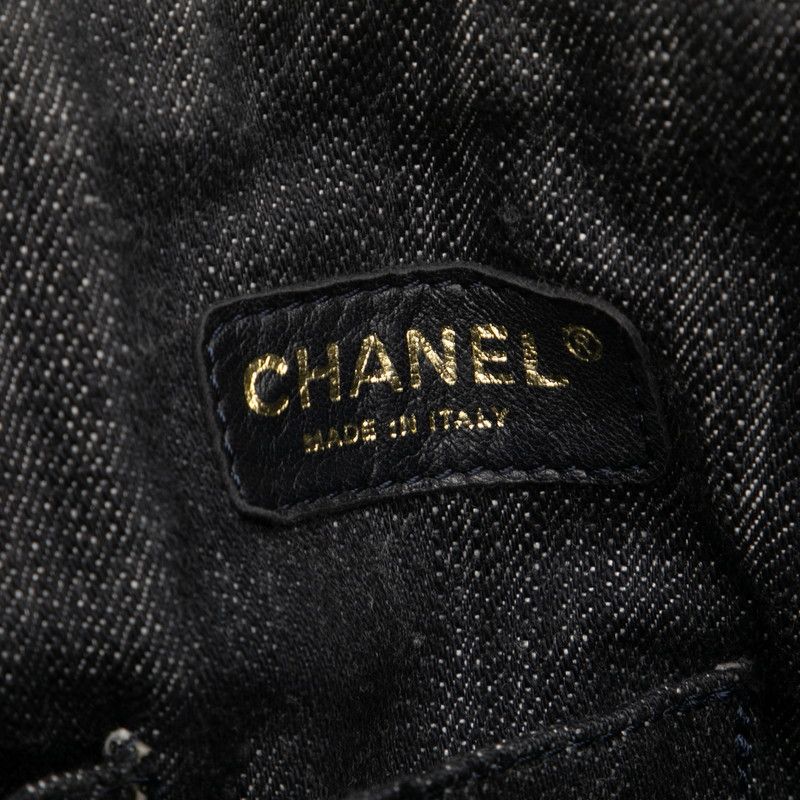 Chanel Spark Ring Denim CC Logo Handbag Indigo Blue — view 9