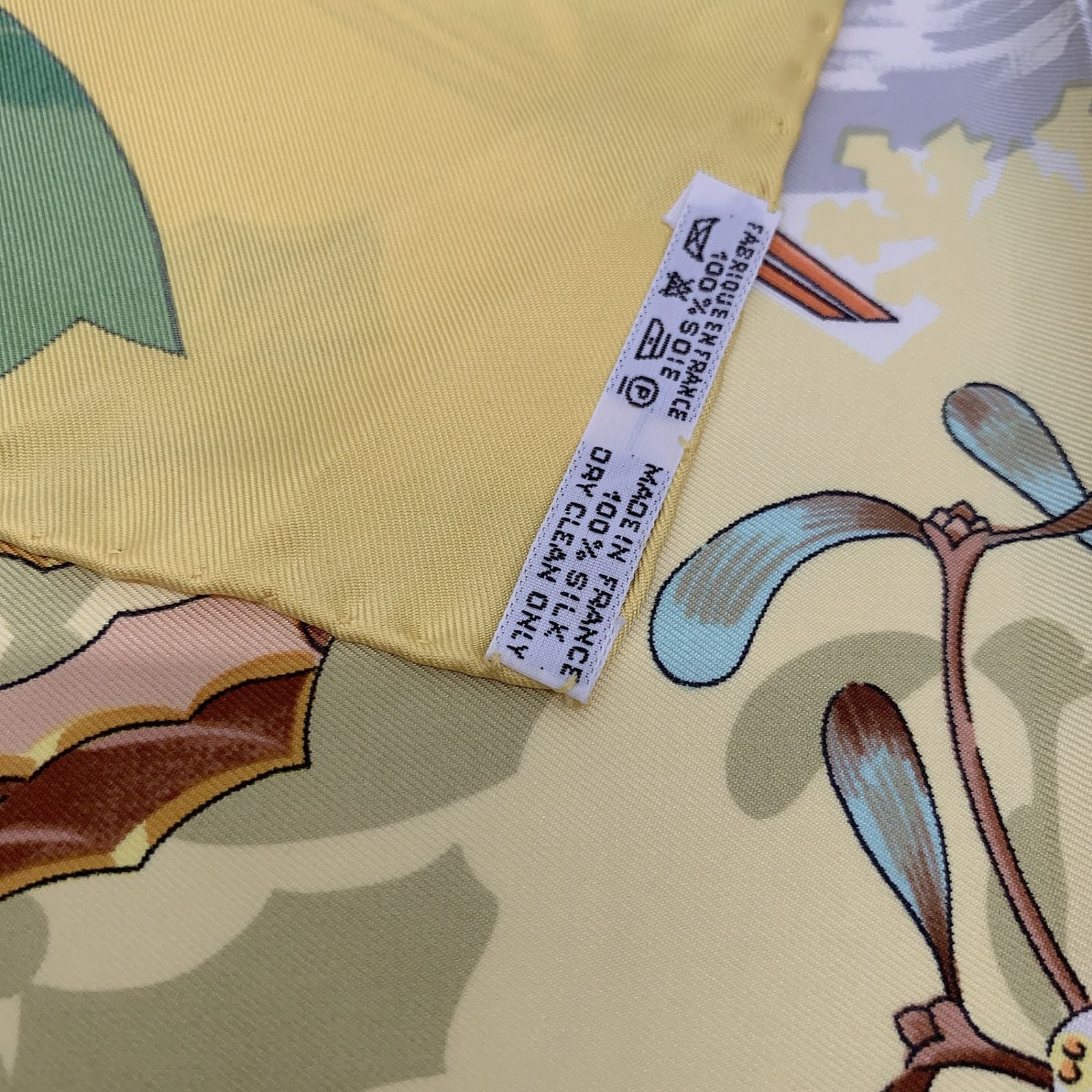 Hermes Carre 90 Neige D'antan Last Year's Snow Yellow Silk 100% Scarf — view 7