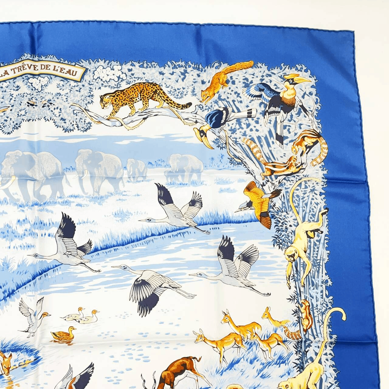 Hermes Super Rare Carre 90 la Treve de L Eau Water Truce Blue Silk 100% Scarf — view 4