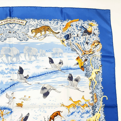 Hermes Super Rare Carre 90 la Treve de L Eau Water Truce Blue Silk 100% Scarf — view 4