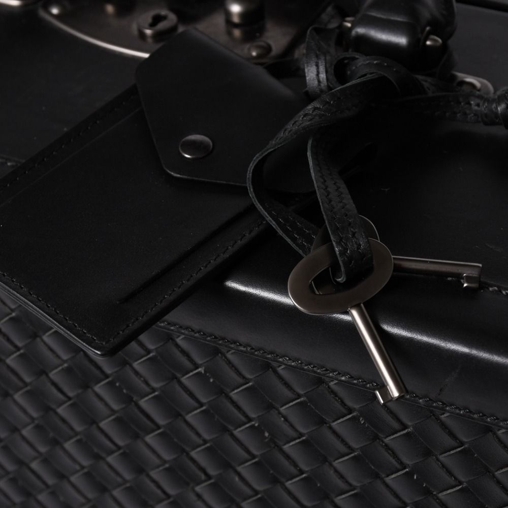 Bottega Veneta Hard Trunk Bag Black — view 8