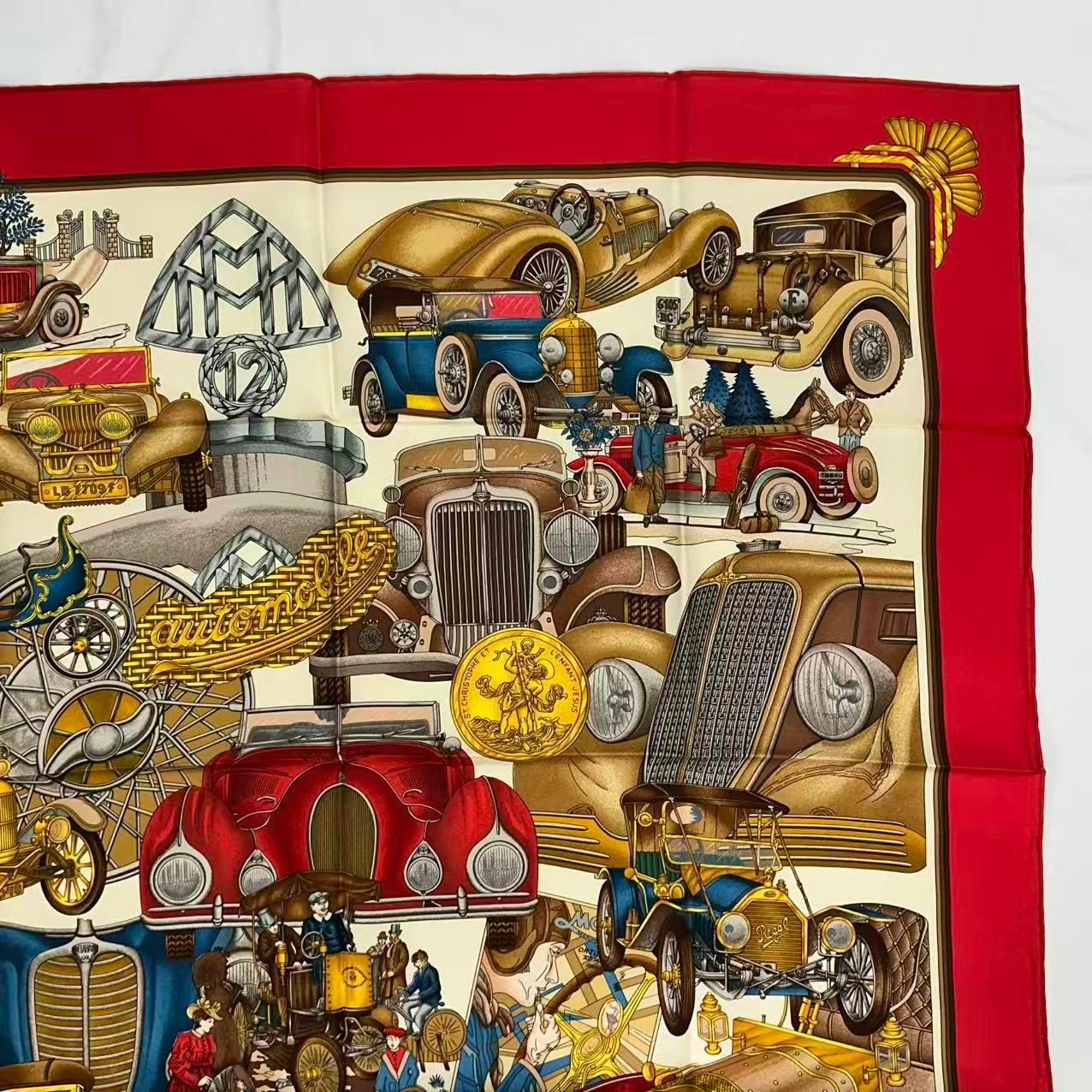 Hermes Carre 90 Scarf Silk L'elegance Et le Confort en Automobile Comfort — view 3