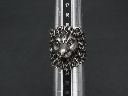 Gucci Lion Head Silver Ring — view 3