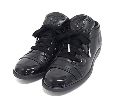 Chanel CC Logo Leather Sneakers Black