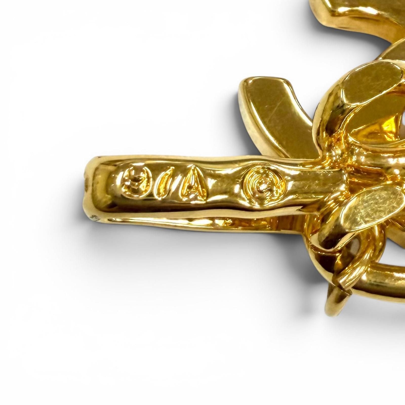 Chanel Vintage CC Logo Chain Belt Gold — view 7