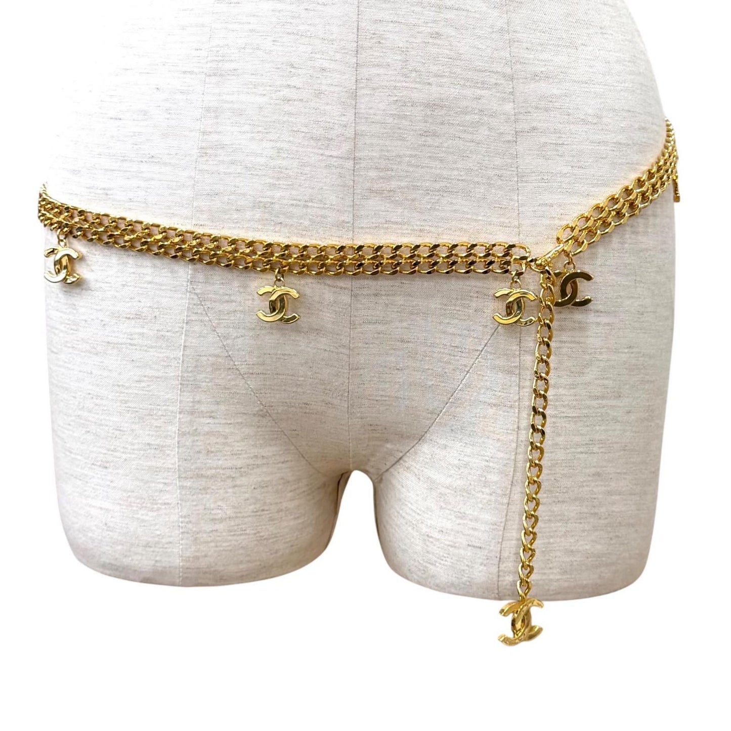 Chanel Vintage CC Logo Chain Belt Gold — view 3