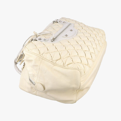 Balenciaga the Matelasse Beige Handbag — view 5