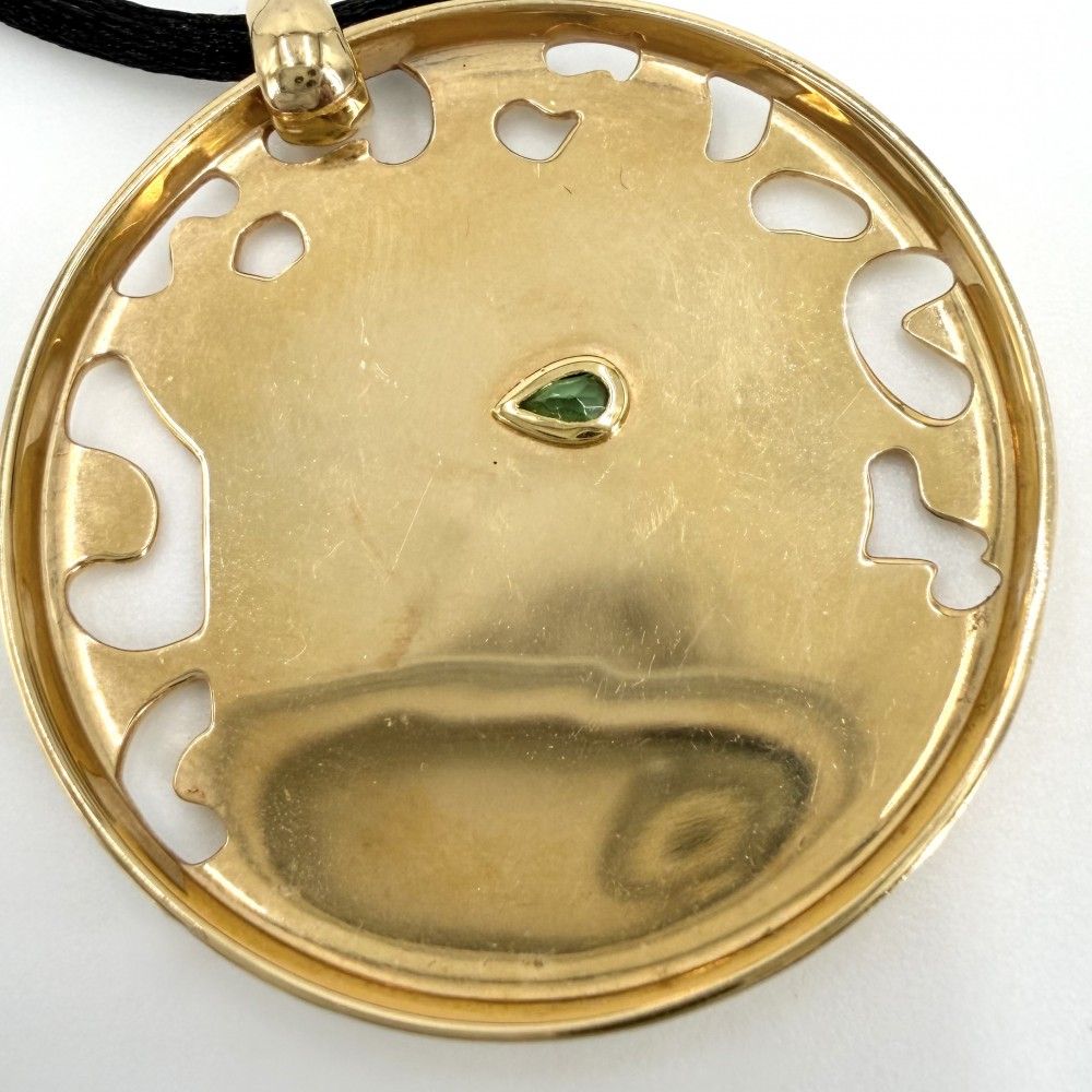 Cartier Necklace Panthere Pellege Pendant Motif 18k YG Gold Tsavorite — view 8