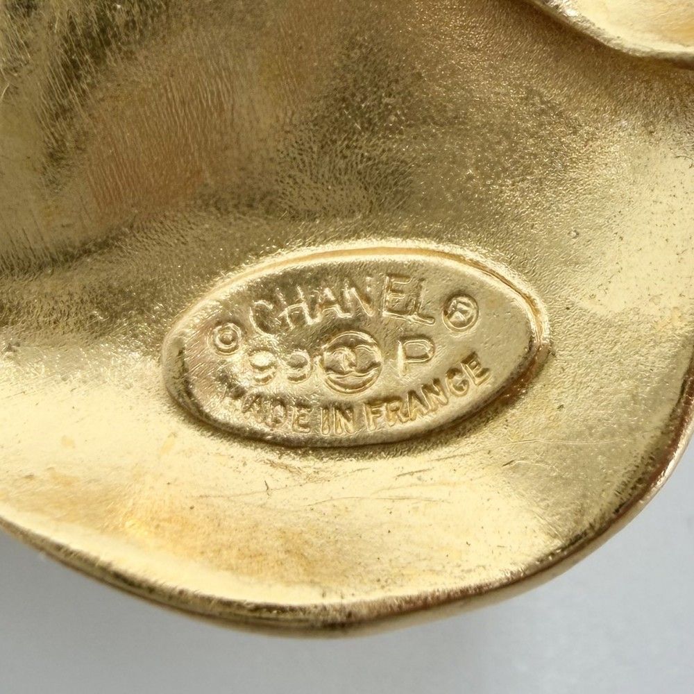 Chanel Brooch Flower Camellia Vintage Gold Plated — view 4