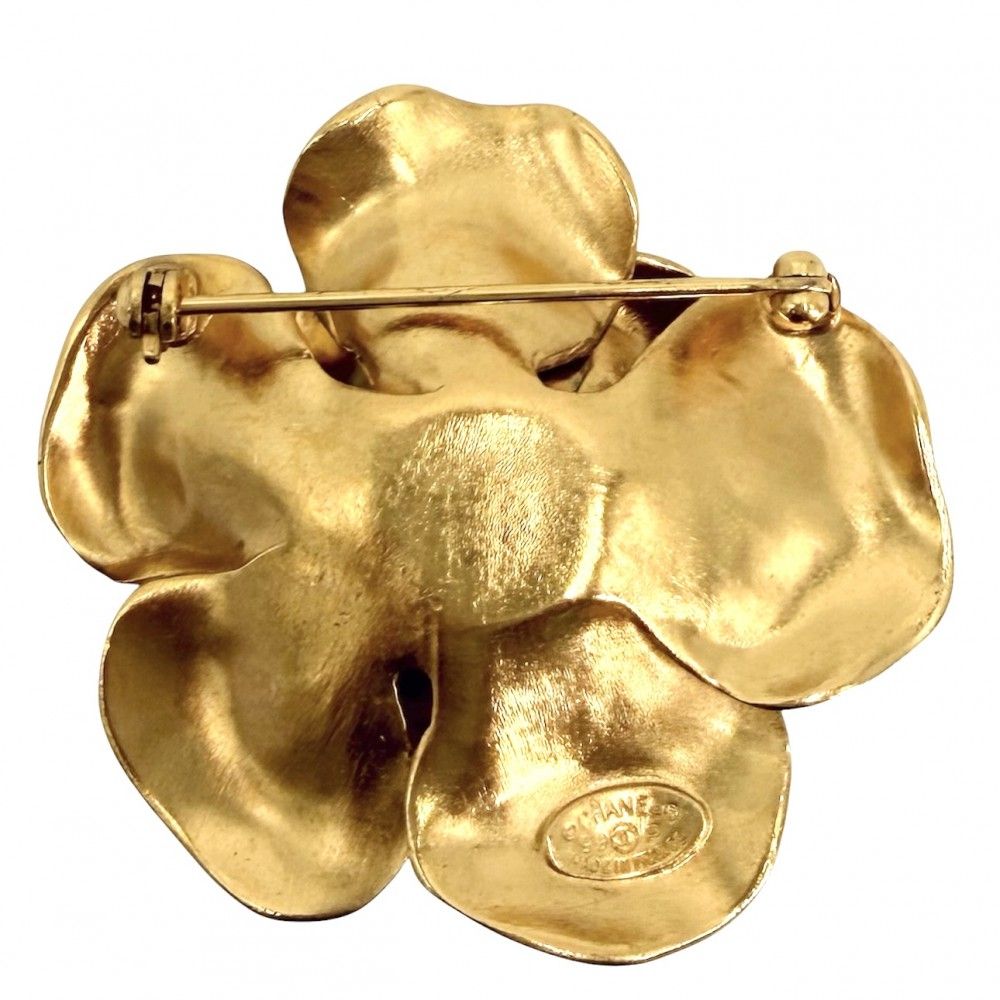 Chanel Brooch Flower Camellia Vintage Gold Plated — view 2