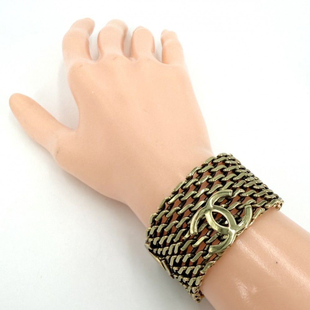 Chanel Bracelet CC Logo Chain Gold Plated — view 2