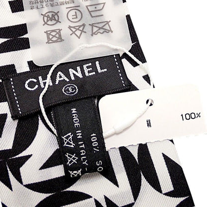 Chanel Slim Bandeau Scarf Silk White SA — view 7