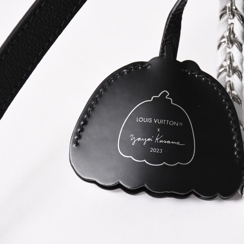 Louis Vuitton Multi Pochette Accessoires Shoulder Bag Black Silver Monogram — view 6