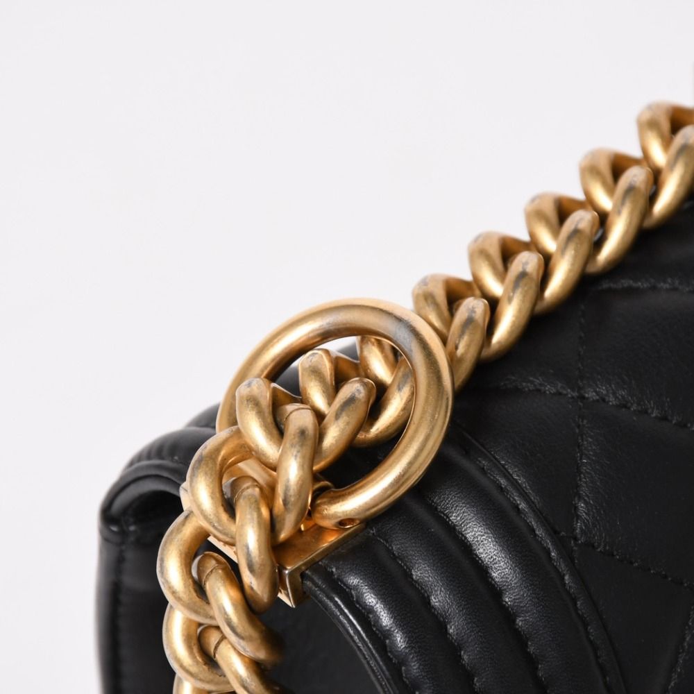 Chanel Boy 25 Chain Shoulder Bag Base CC Logo Lambskin Black — view 5