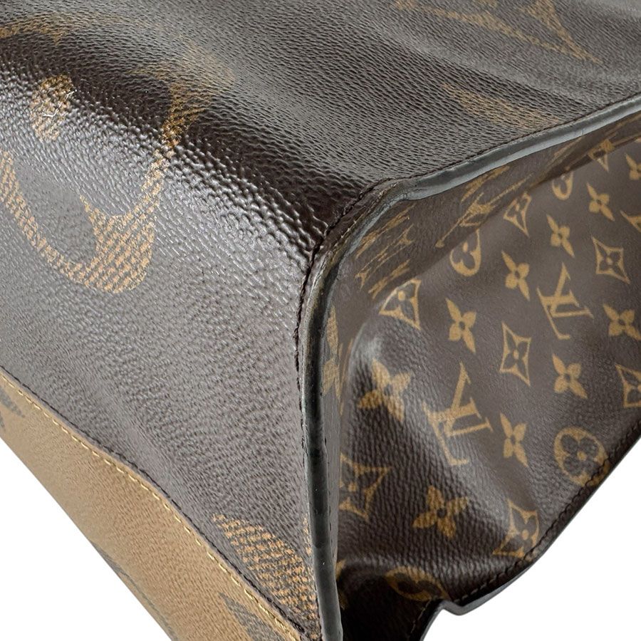 Louis Vuitton Handbag Monogram Giant On The Go GM — view 9