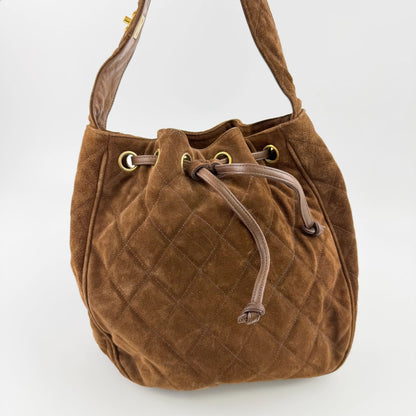 Chanel CC Logo Quilted Shoulder Bag Suede Leather Brown Gold Vintage — view 4
