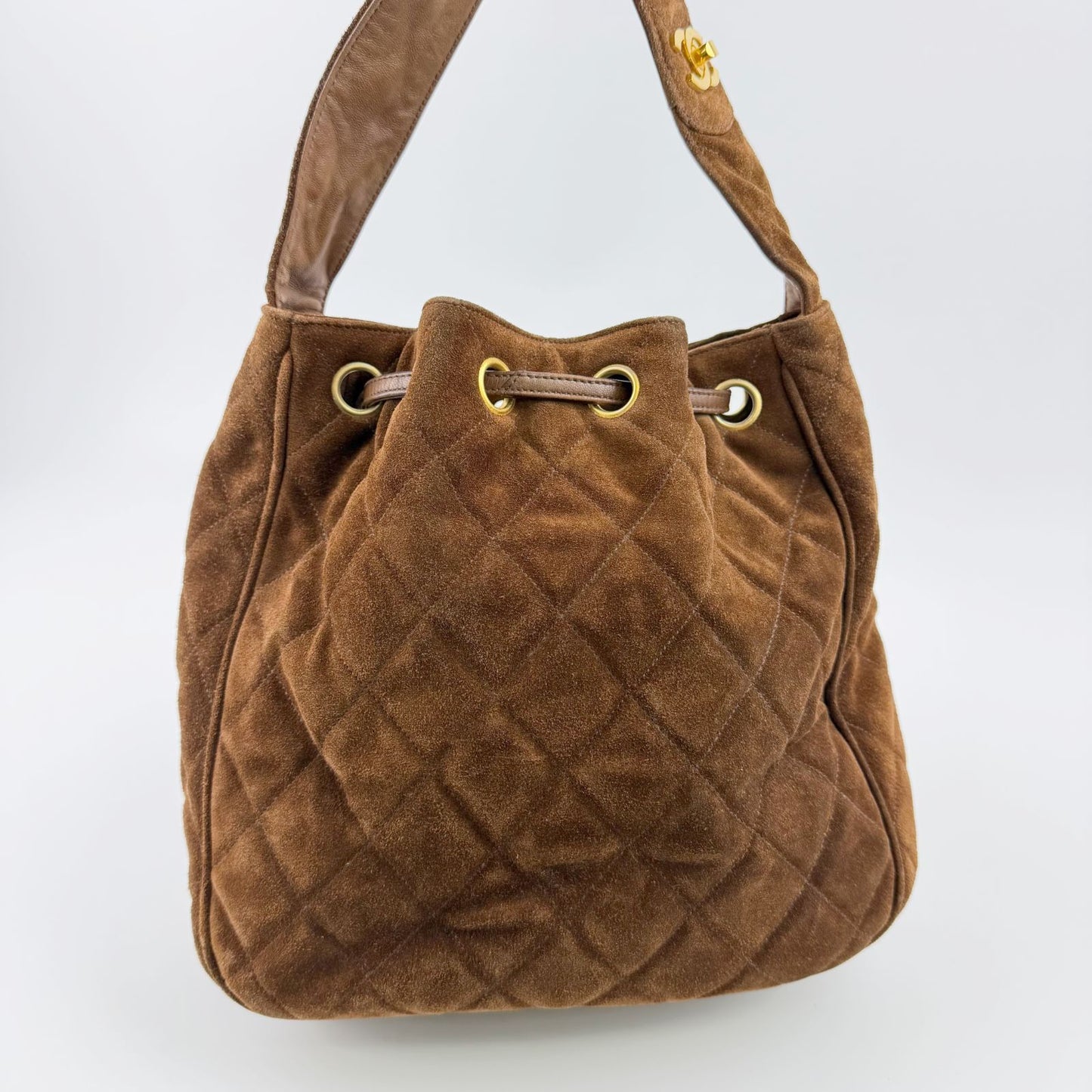 Chanel CC Logo Quilted Shoulder Bag Suede Leather Brown Gold Vintage — view 5