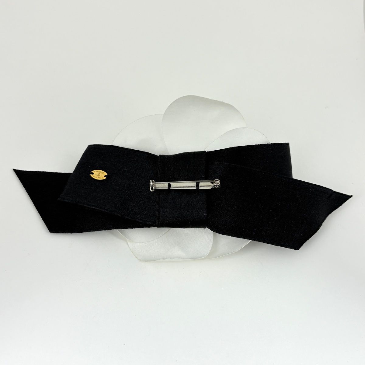 Chanel Camellia Brooch Corsage Flower Ribbon Fabric White Black — view 2