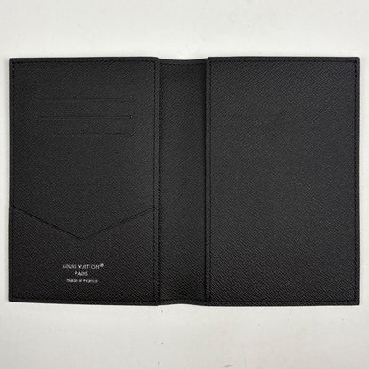 Louis Vuitton Couverture Passport NM Holder Card Case Monogram Eclipse Black — view 4