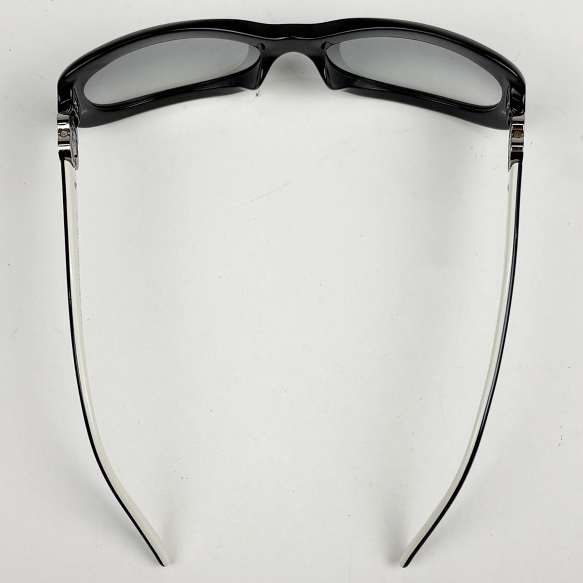 Chanel Camellia Sunglasses CC Logo Acetate Black Eyewear — view 3