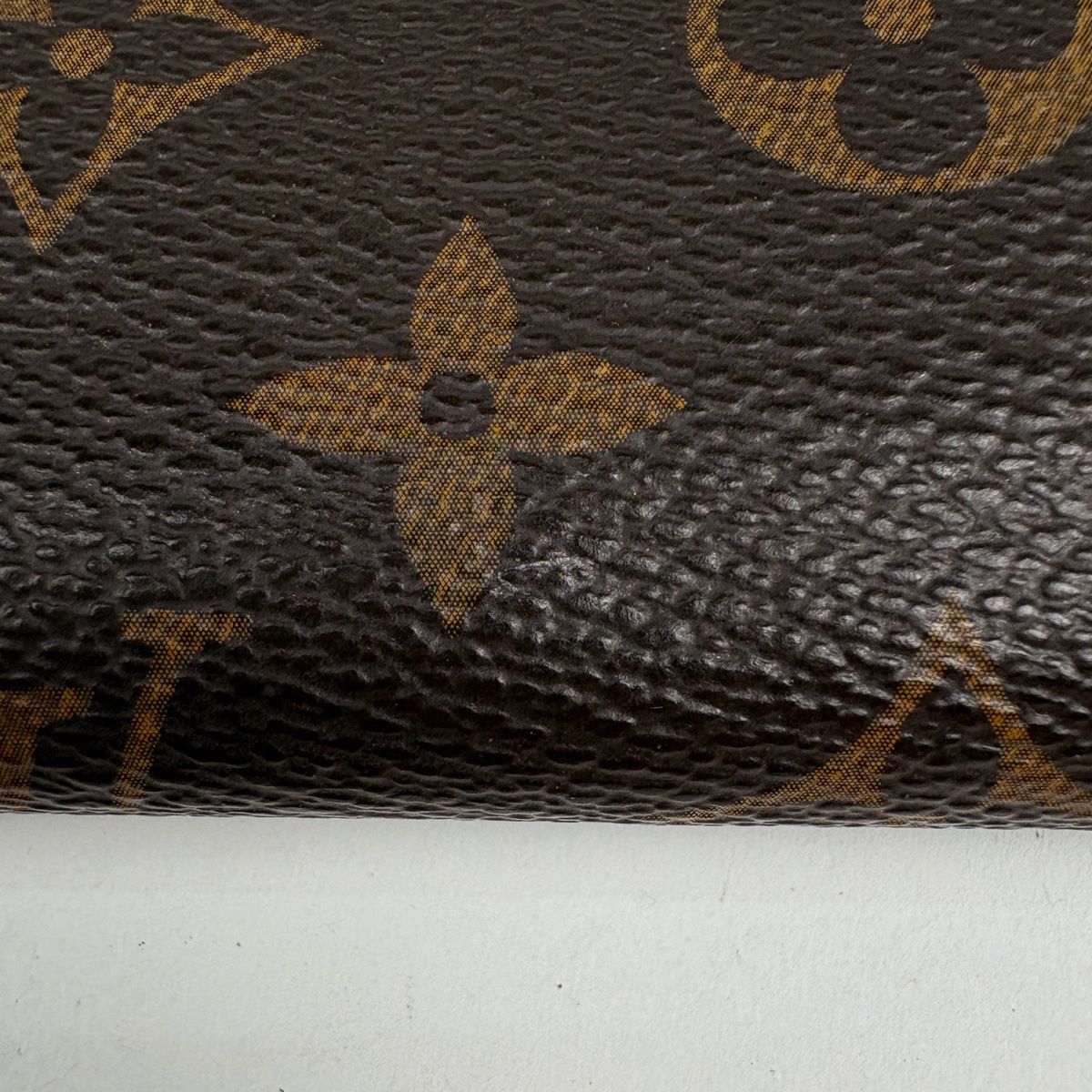Louis Vuitton Zippy Wallet Round Zip Monogram Brown — view 3