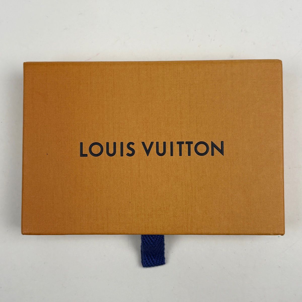 Louis Vuitton Business Card Holder NM Taiga Noir — view 6