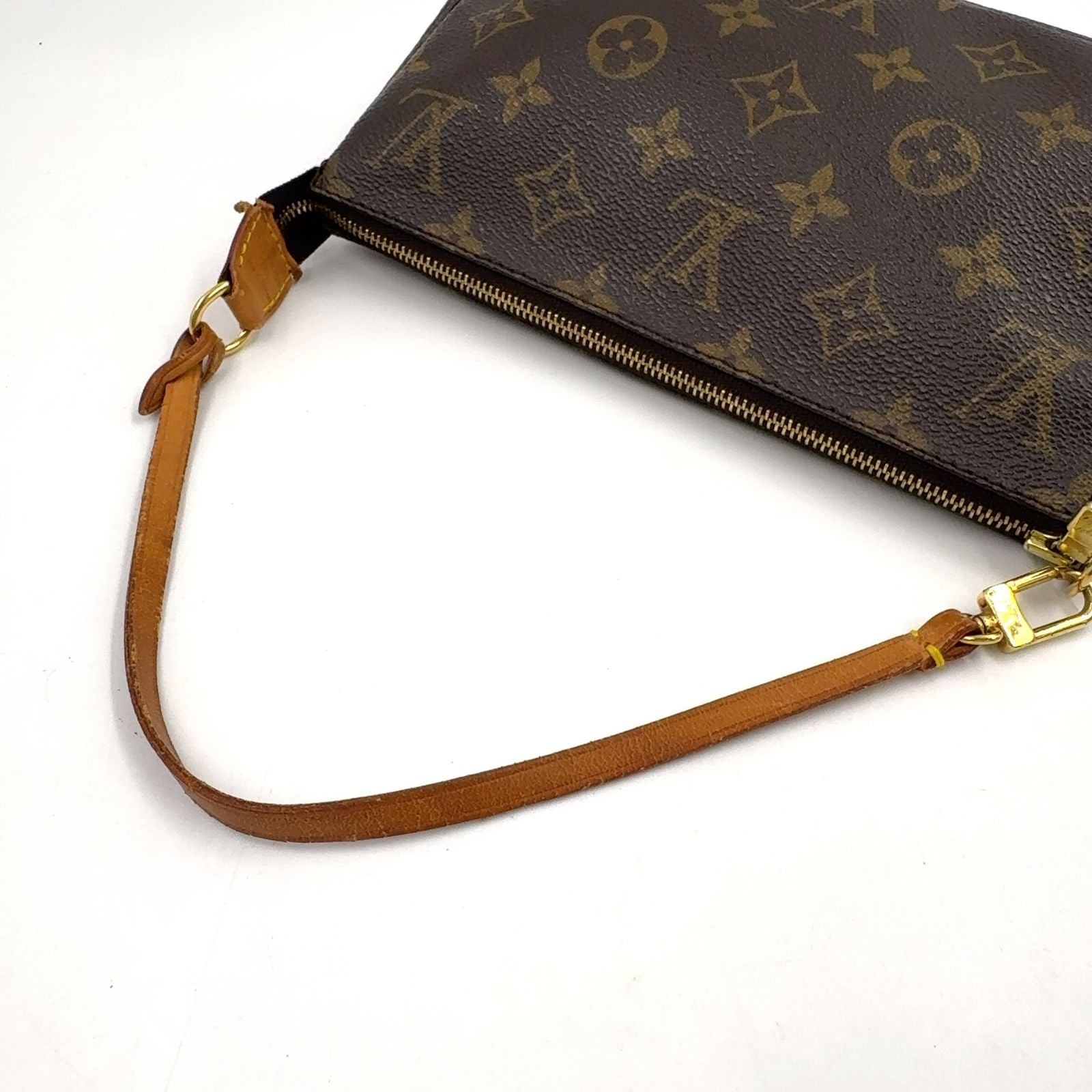 Louis Vuitton Pochette Monogram Leather Brown Light Handbag Gold — view 5