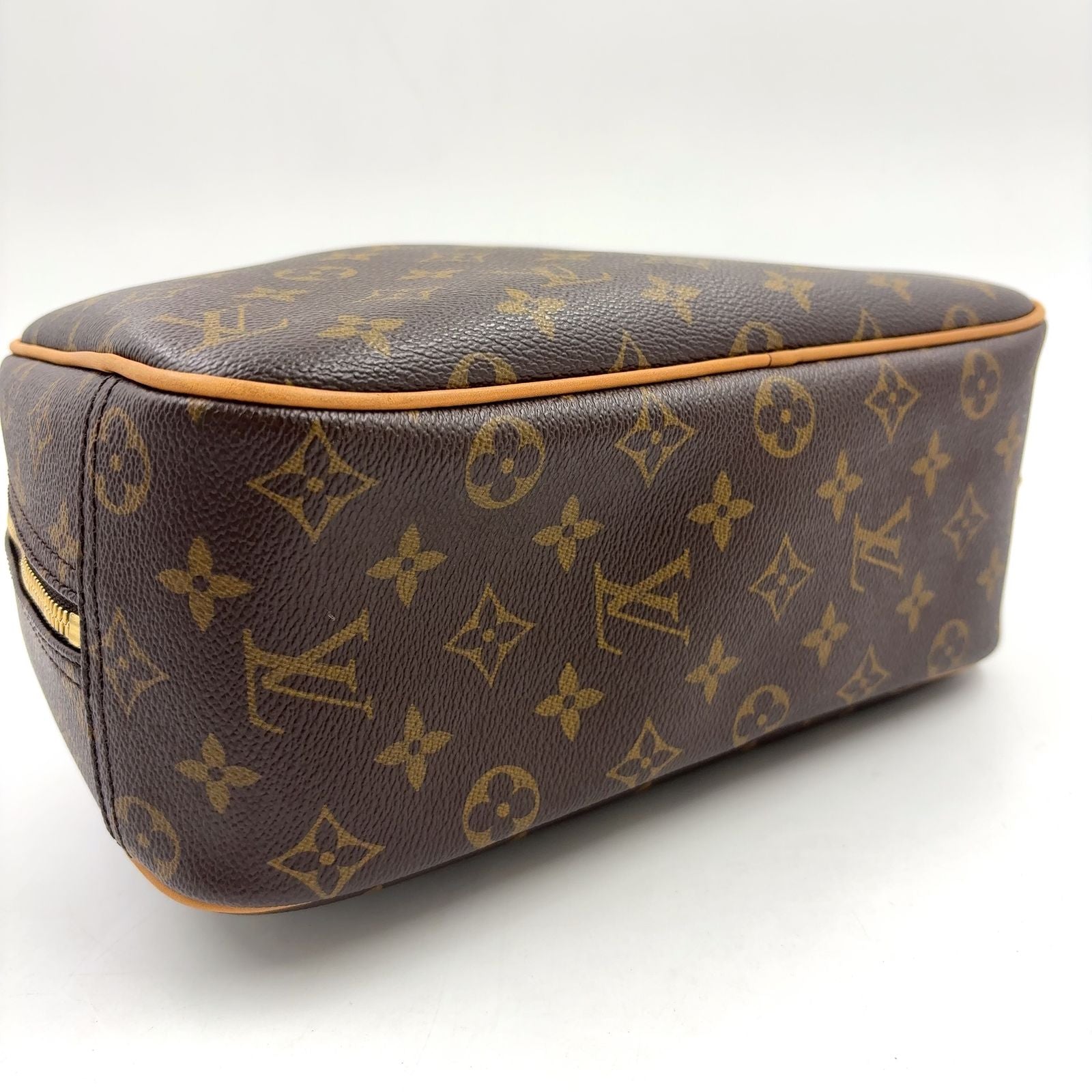 Louis Vuitton Monogram Leather Brown Light Handbag Gold — view 8