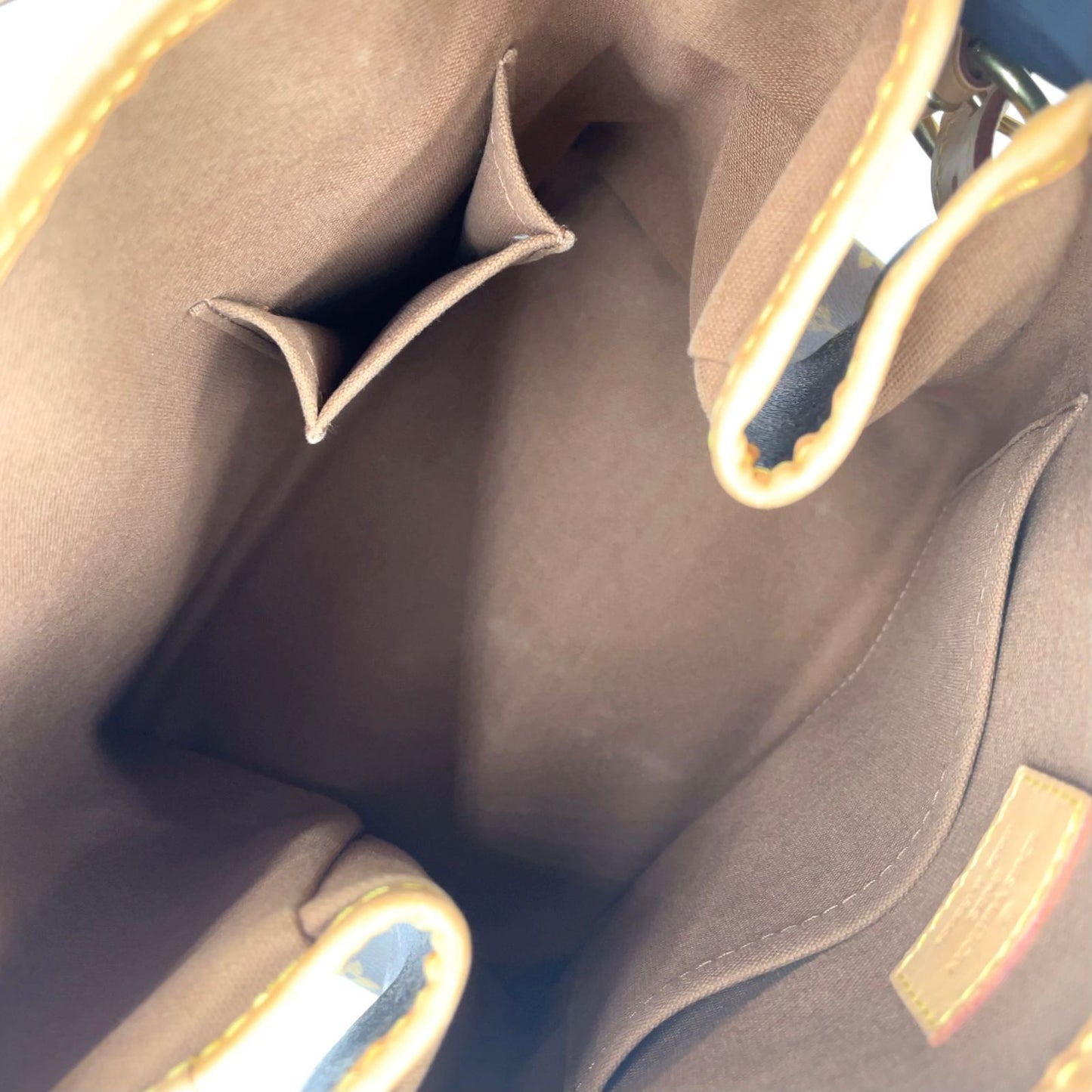 Louis Vuitton Batignolles Monogram Leather Brown Light Handbag Gold — view 3