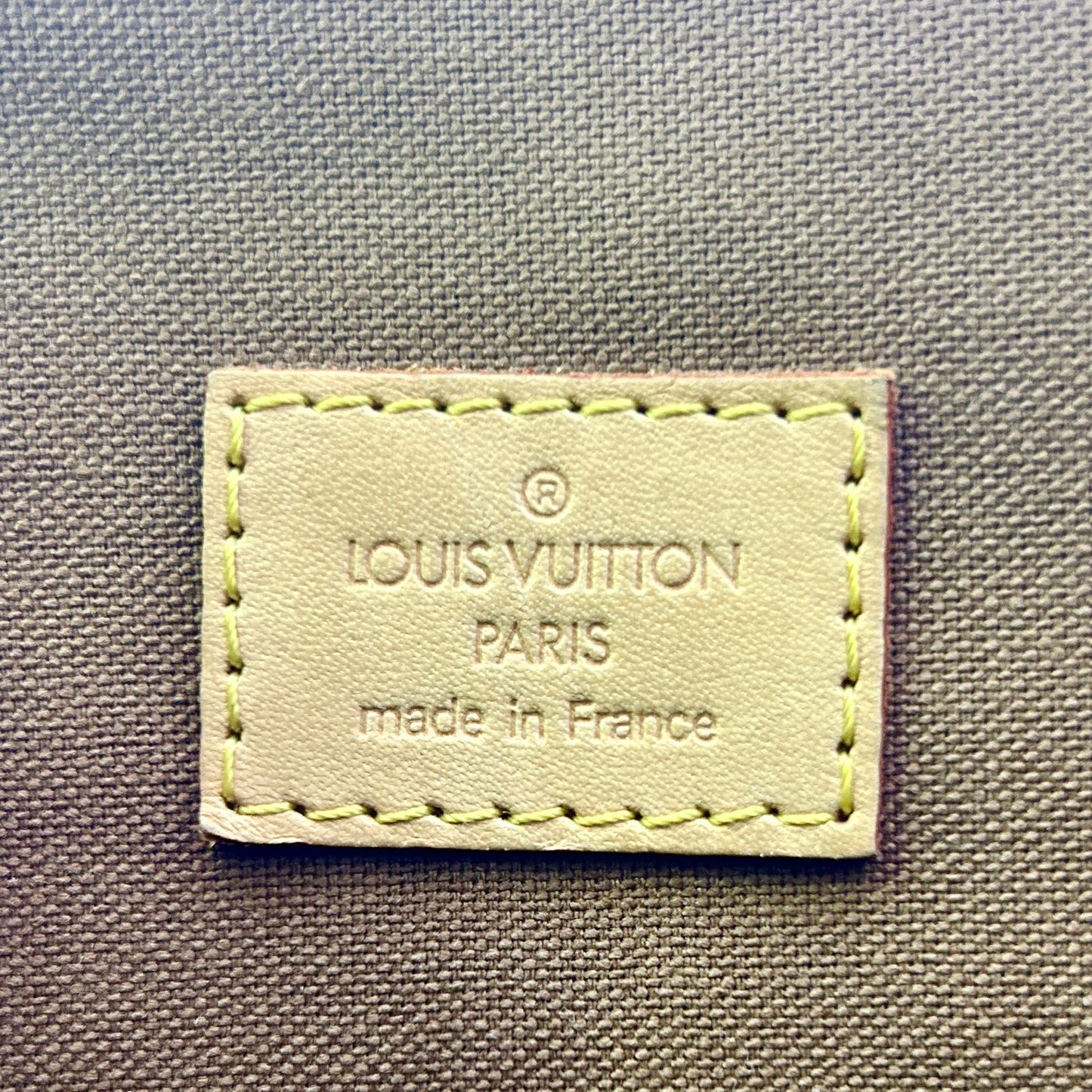 Louis Vuitton Batignolles Monogram Leather Brown Light Handbag Gold — view 4