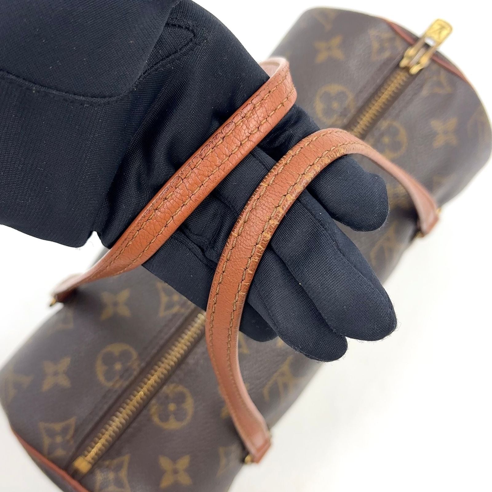 Louis Vuitton Papillon 26 Monogram Vintage Handbag — view 5