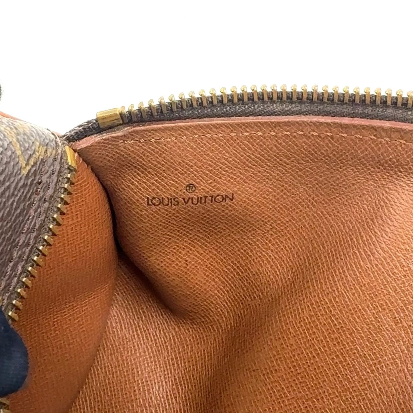 Louis Vuitton Papillon 26 Monogram Vintage Handbag — view 4