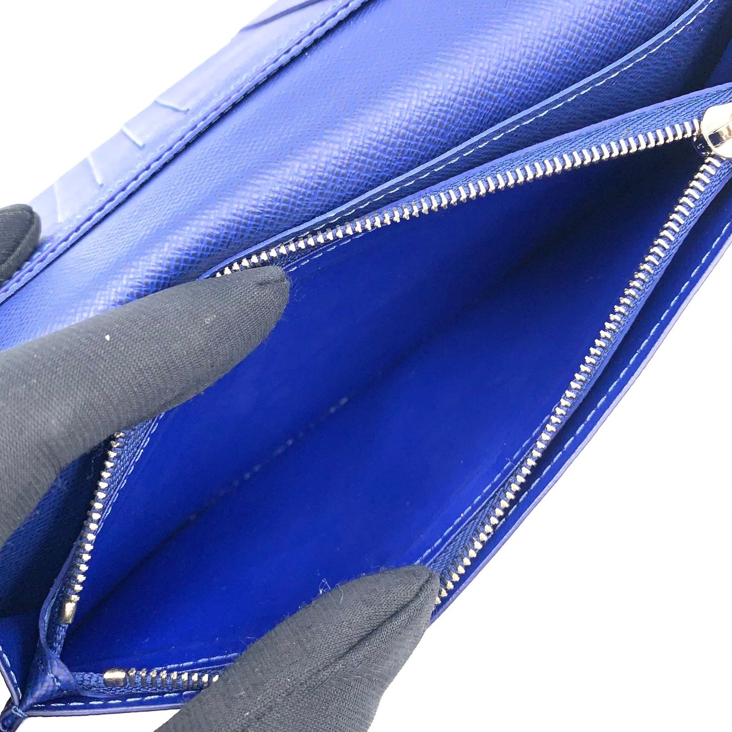 Louis Vuitton Portefeuille Brazza Taiga Cobalt Leather Blue Bifold Wallet Silver — view 7