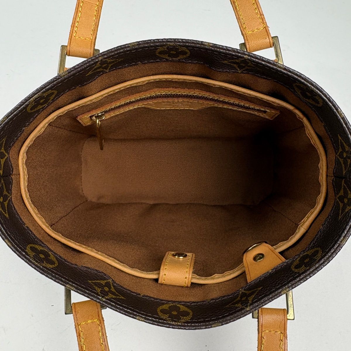 Louis Vuitton Vavin PM Handbag Monogram Brown — view 7