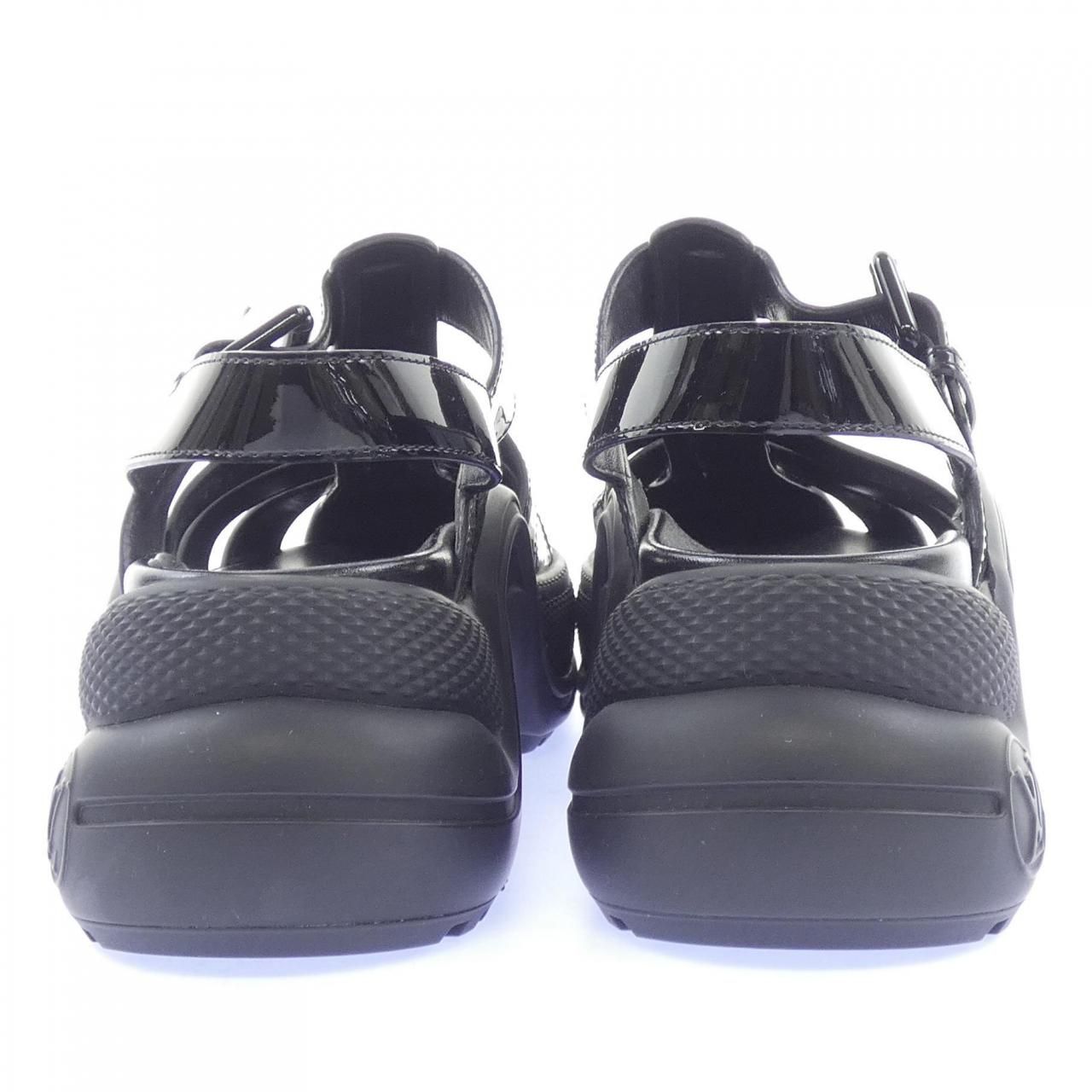 Louis Vuitton LV Circle LV Arclite Line Sandals — view 5