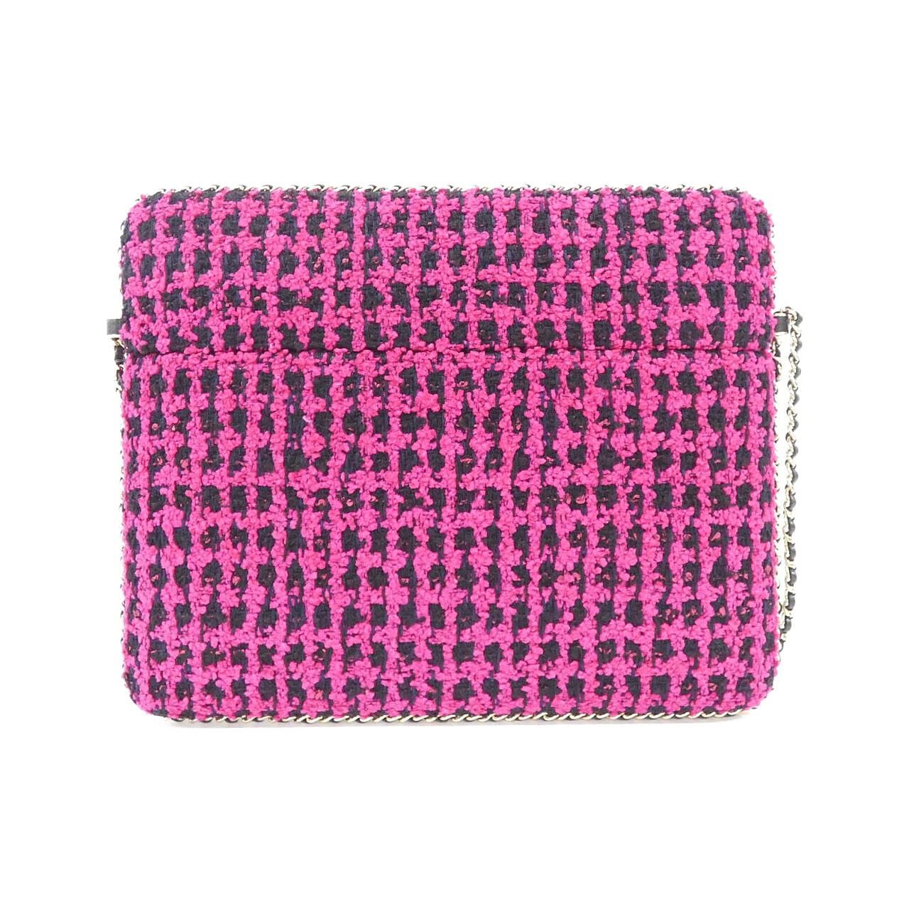 Chanel iPad Case Gold — view 2
