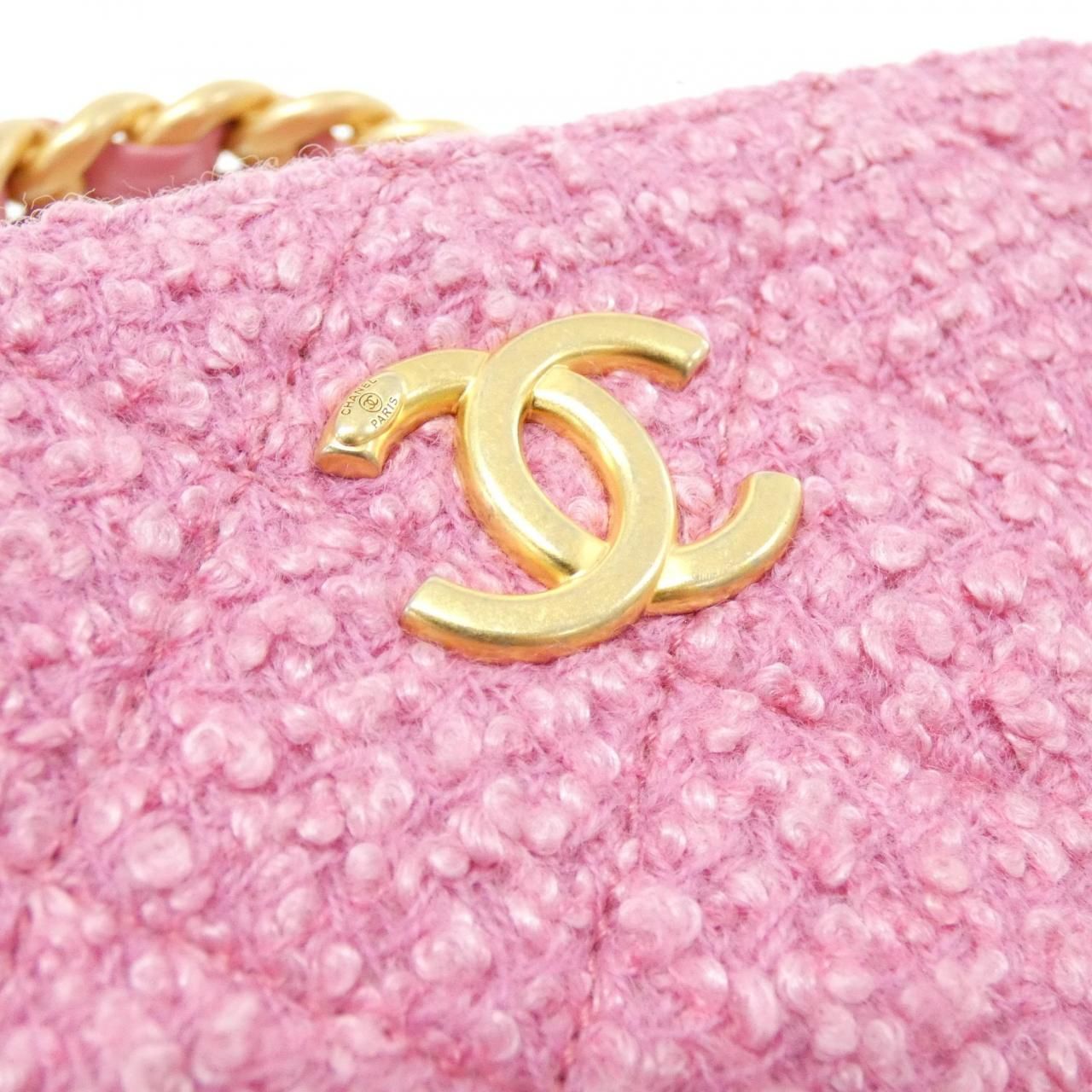 Chanel Bag Handbag Pink — view 4
